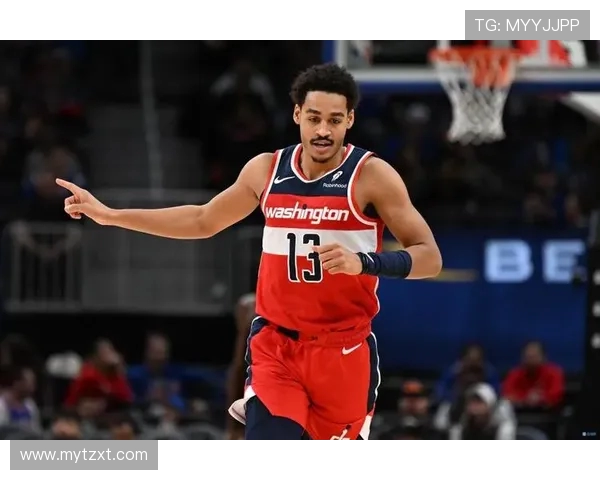 普尔首节高效表现8分钟5中4砍10分2助攻 正负值+11助力球队领先