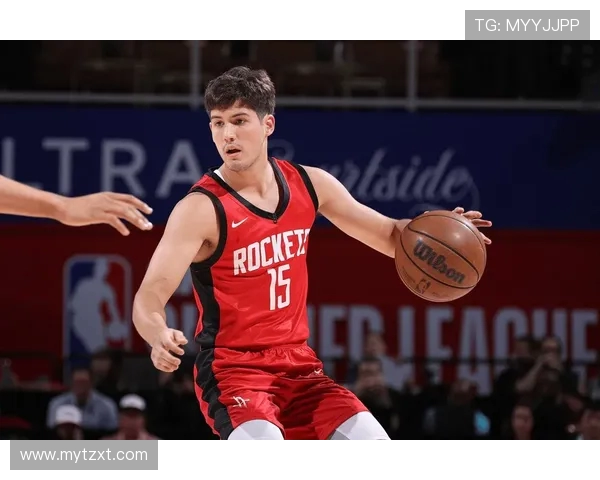 奥萨尔半场手感冰冷仅投中三成仍砍下九分六板四助展现全面能力